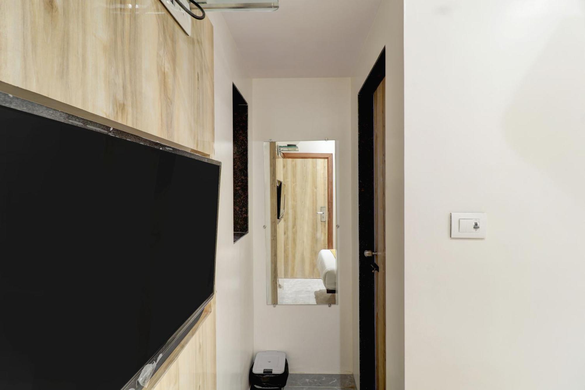 Hotel Enigma Inn Мумбаи Номер фото